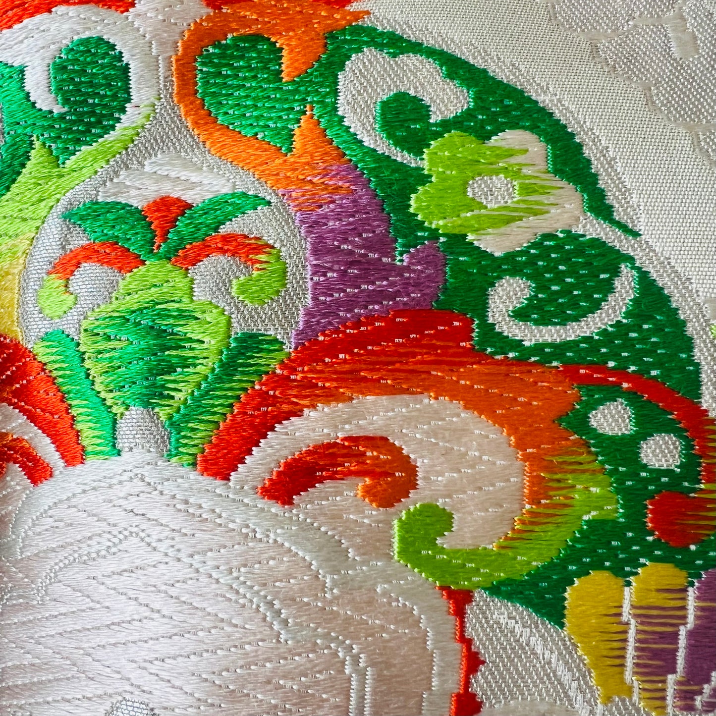 Flourish White