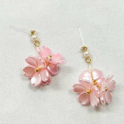 Pendientes de tres flores de sakura
